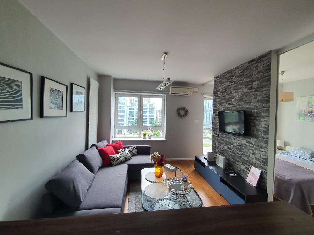 Aparthotel Platinum Towers By Cityapartmentsparking Warsaw