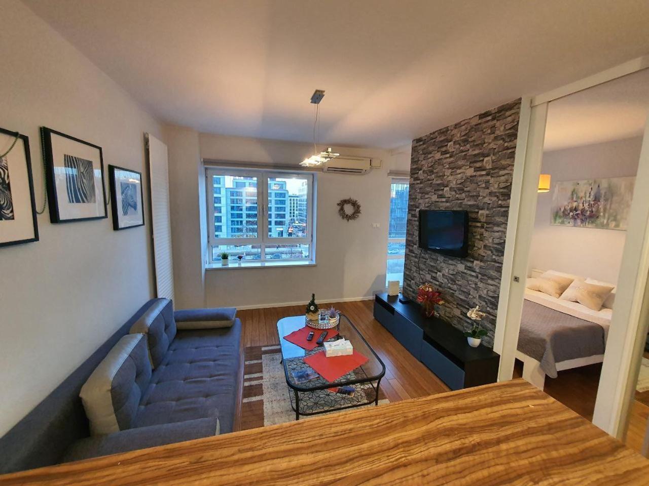 Hotel apartamentowy Platinum Towers By Cityapartmentsparking Warszawa